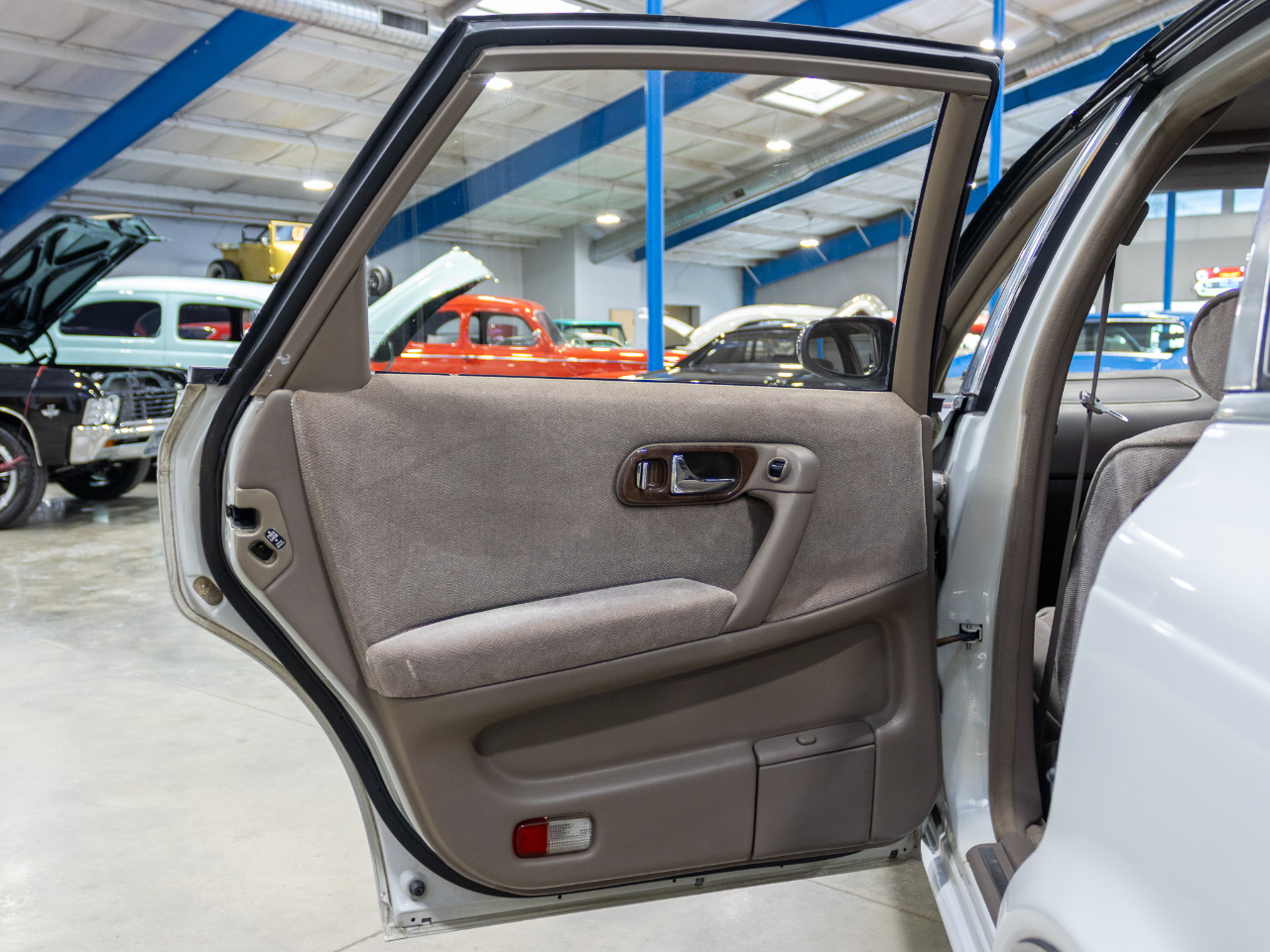 Nissan President  1995