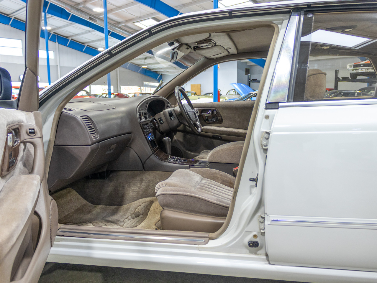 Nissan President  1995