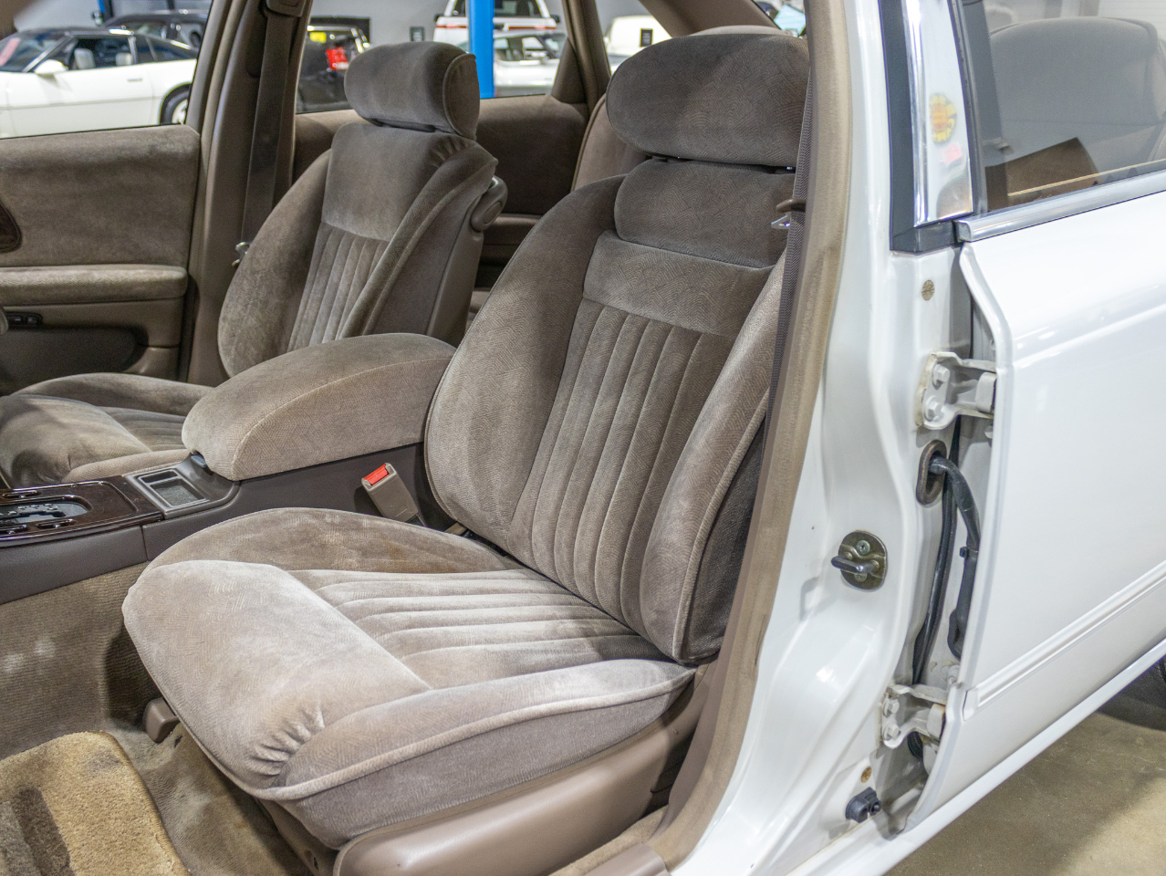 Nissan President  1995