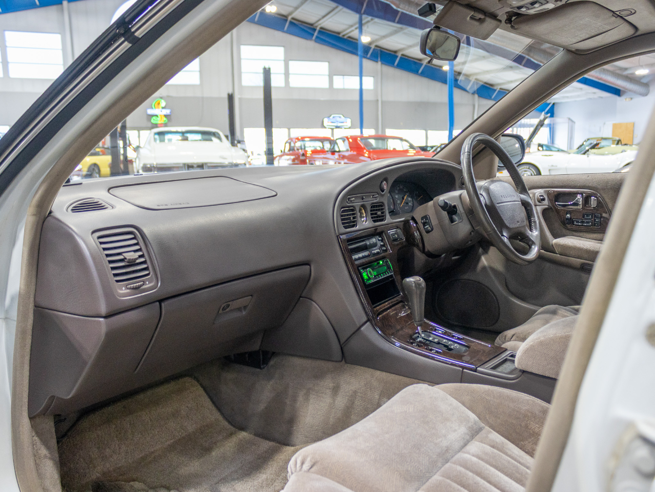 Nissan President  1995