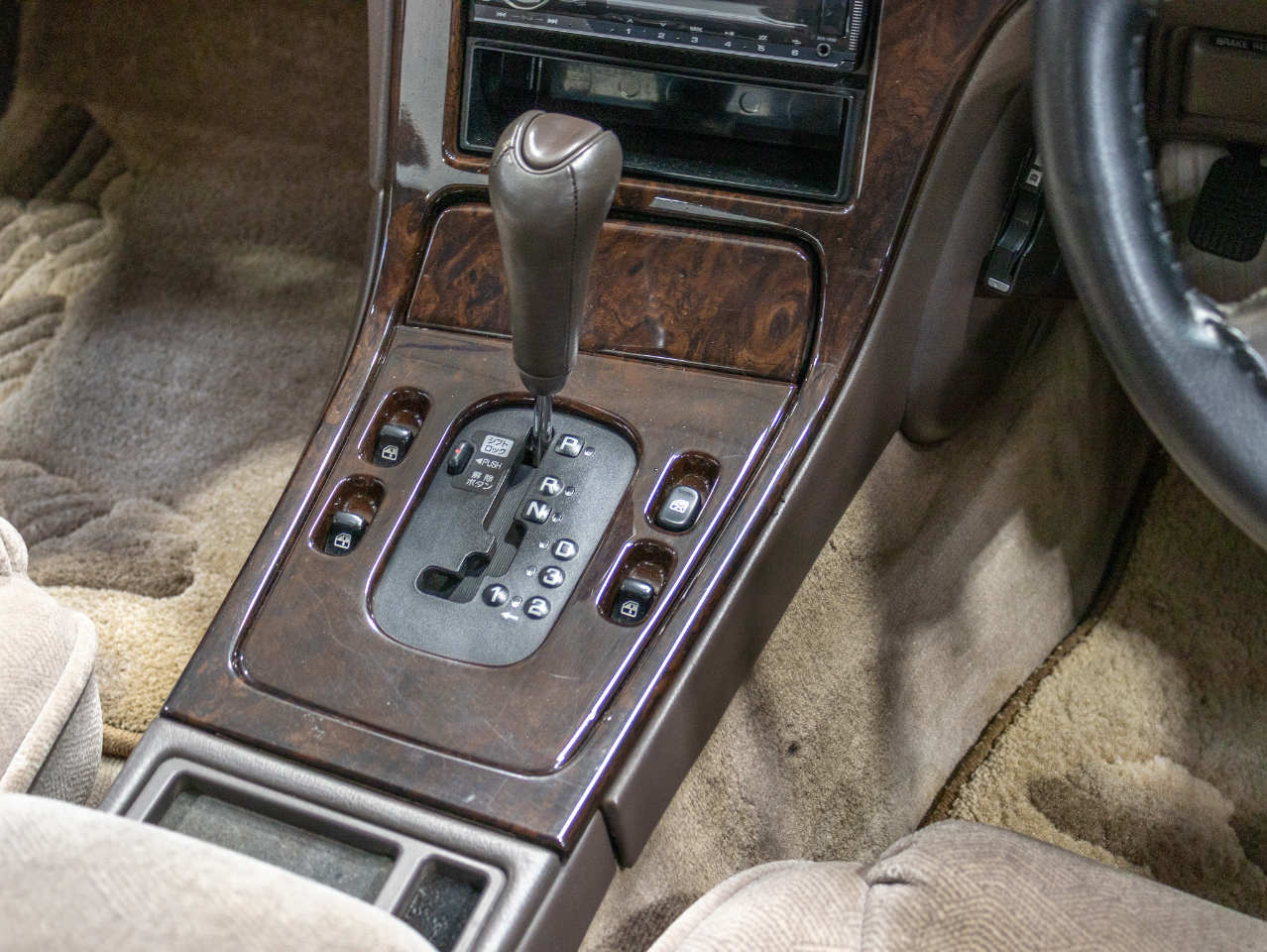 Nissan President  1995