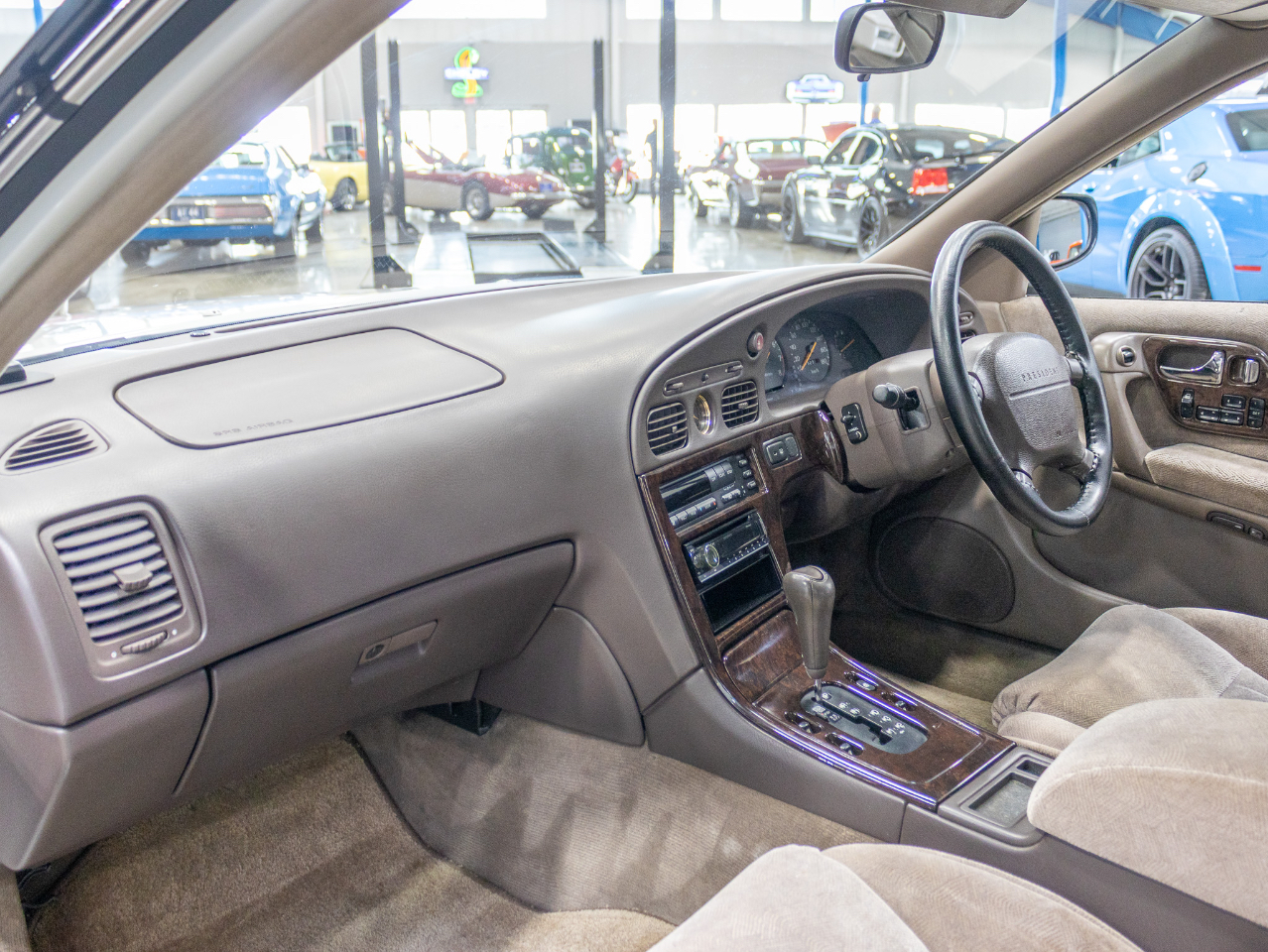 Nissan President  1995