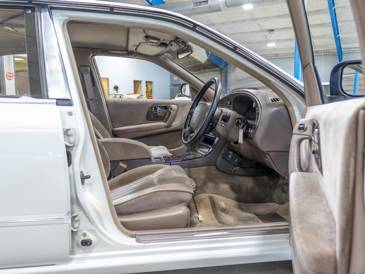 Nissan President  1995