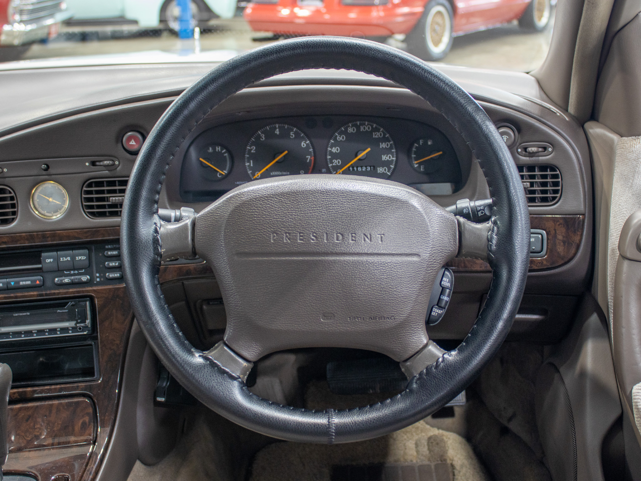 Nissan President  1995