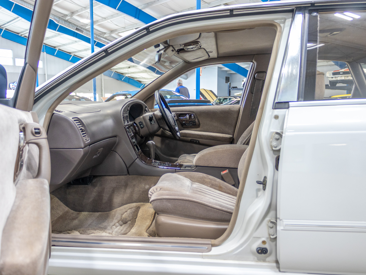 Nissan President  1995