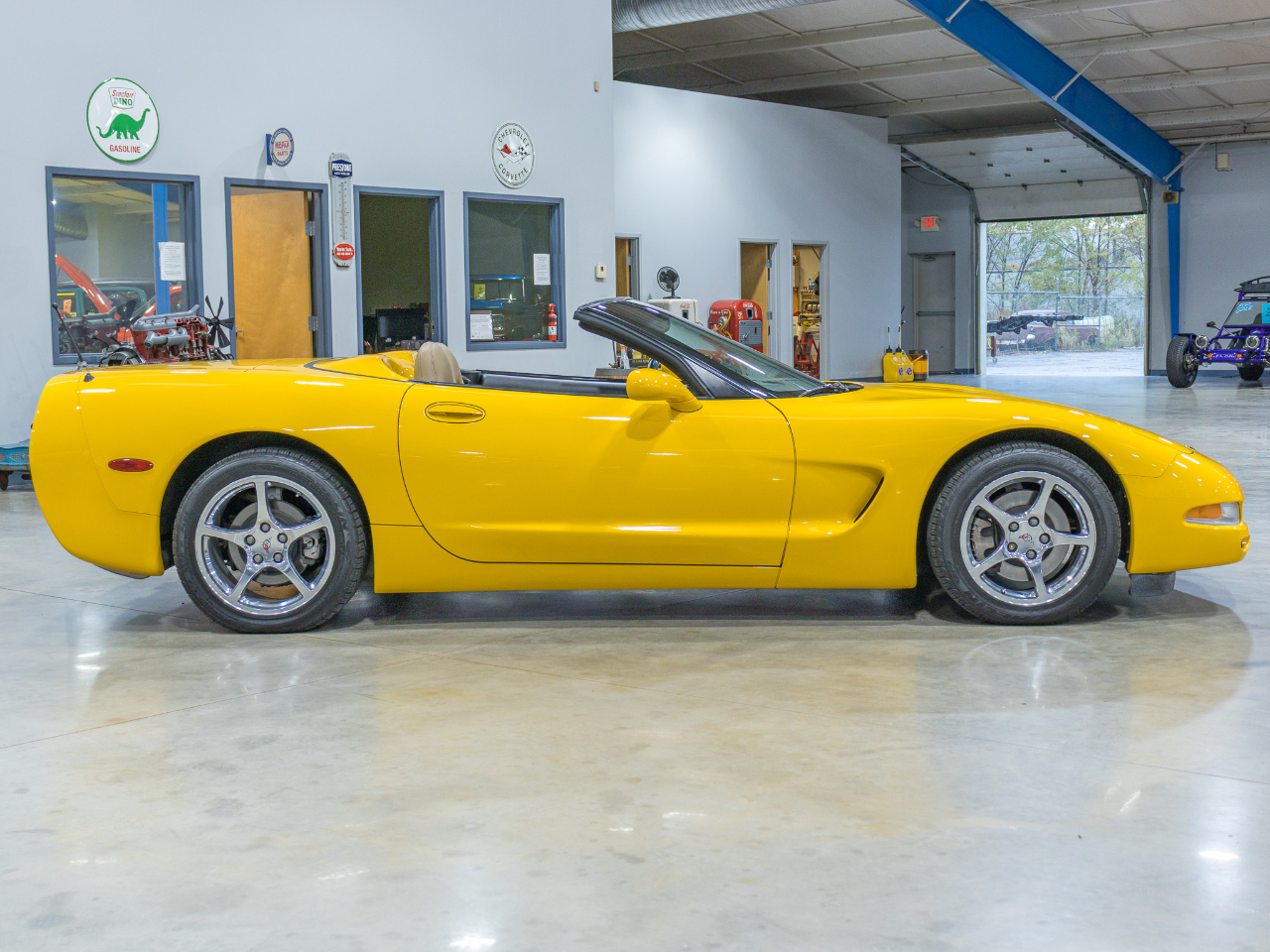 Chevrolet Corvette Convertible 2002 Chevrolet Corvette Convertible 2002