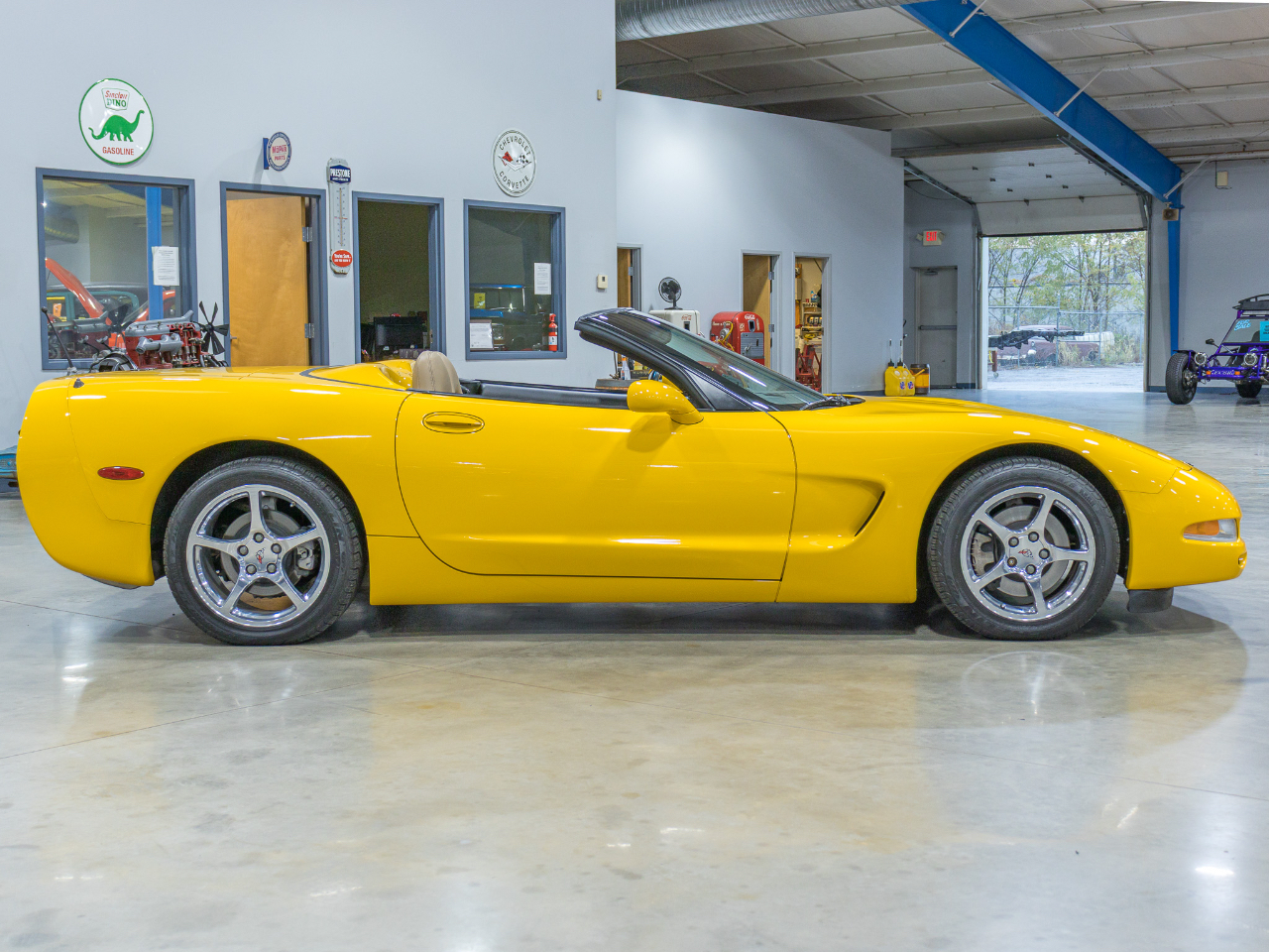 Chevrolet Corvette Convertible 2002 Chevrolet Corvette Convertible 2002