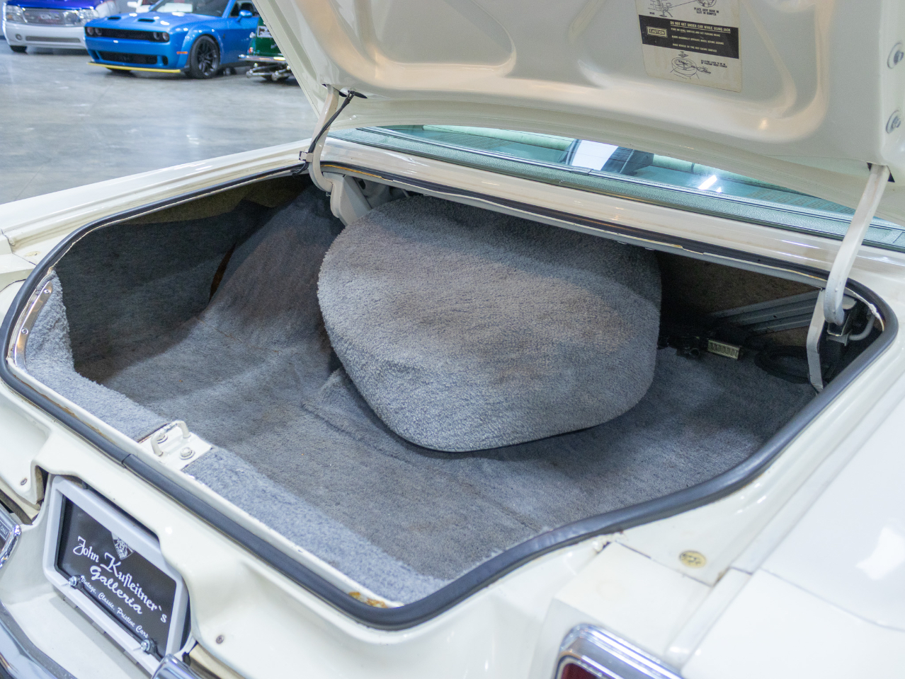 Chrysler Cordoba  1977