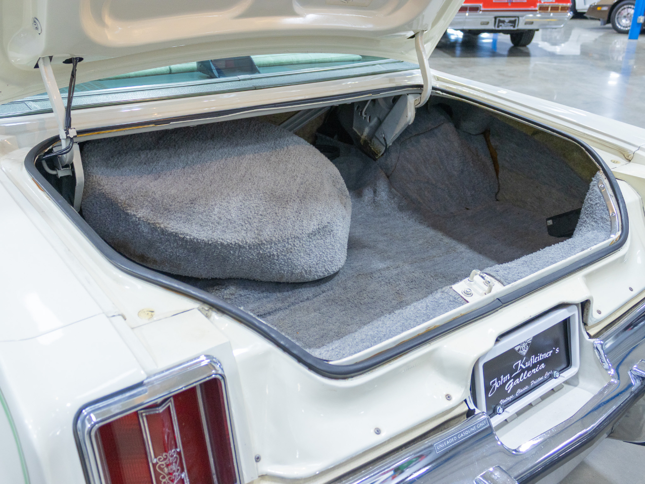 Chrysler Cordoba  1977