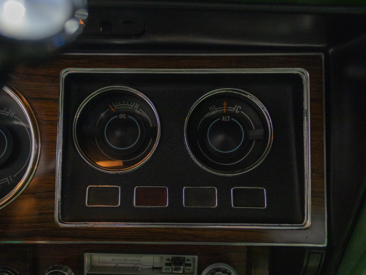 Chrysler Cordoba  1977