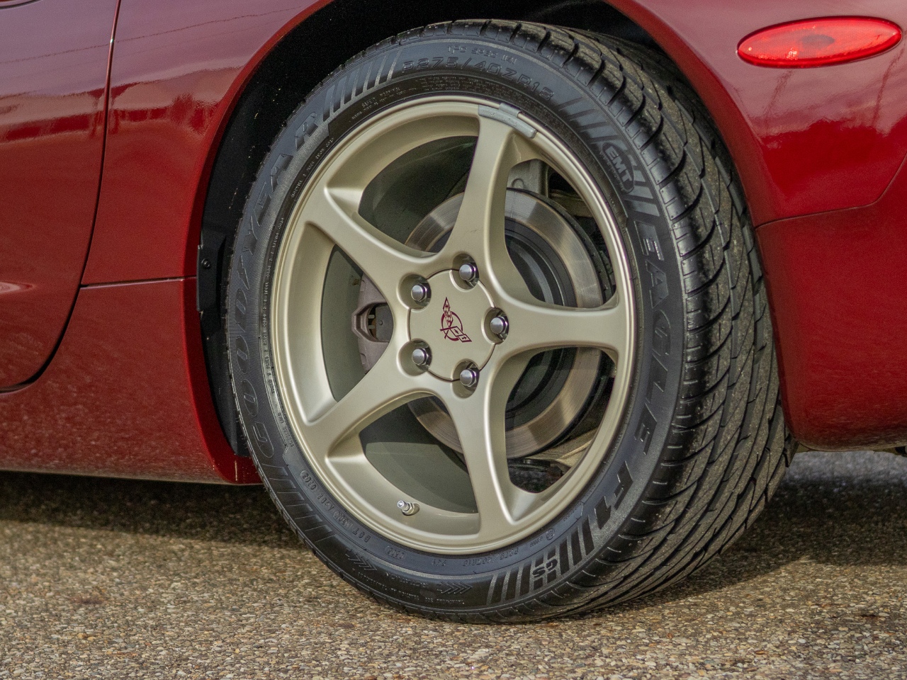 Chevrolet Corvette  2003