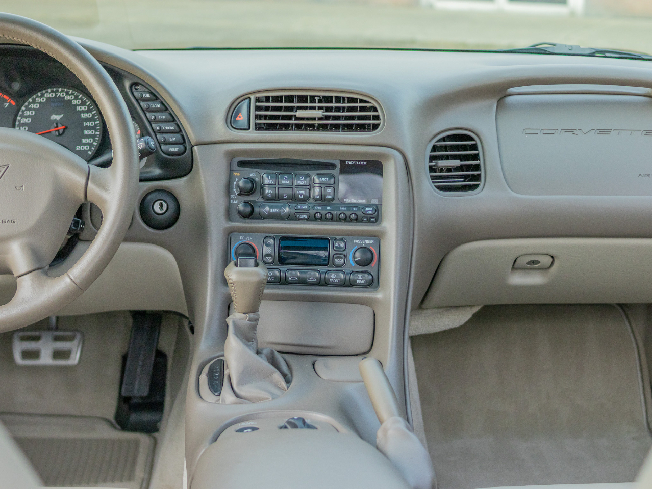 Chevrolet Corvette  2003