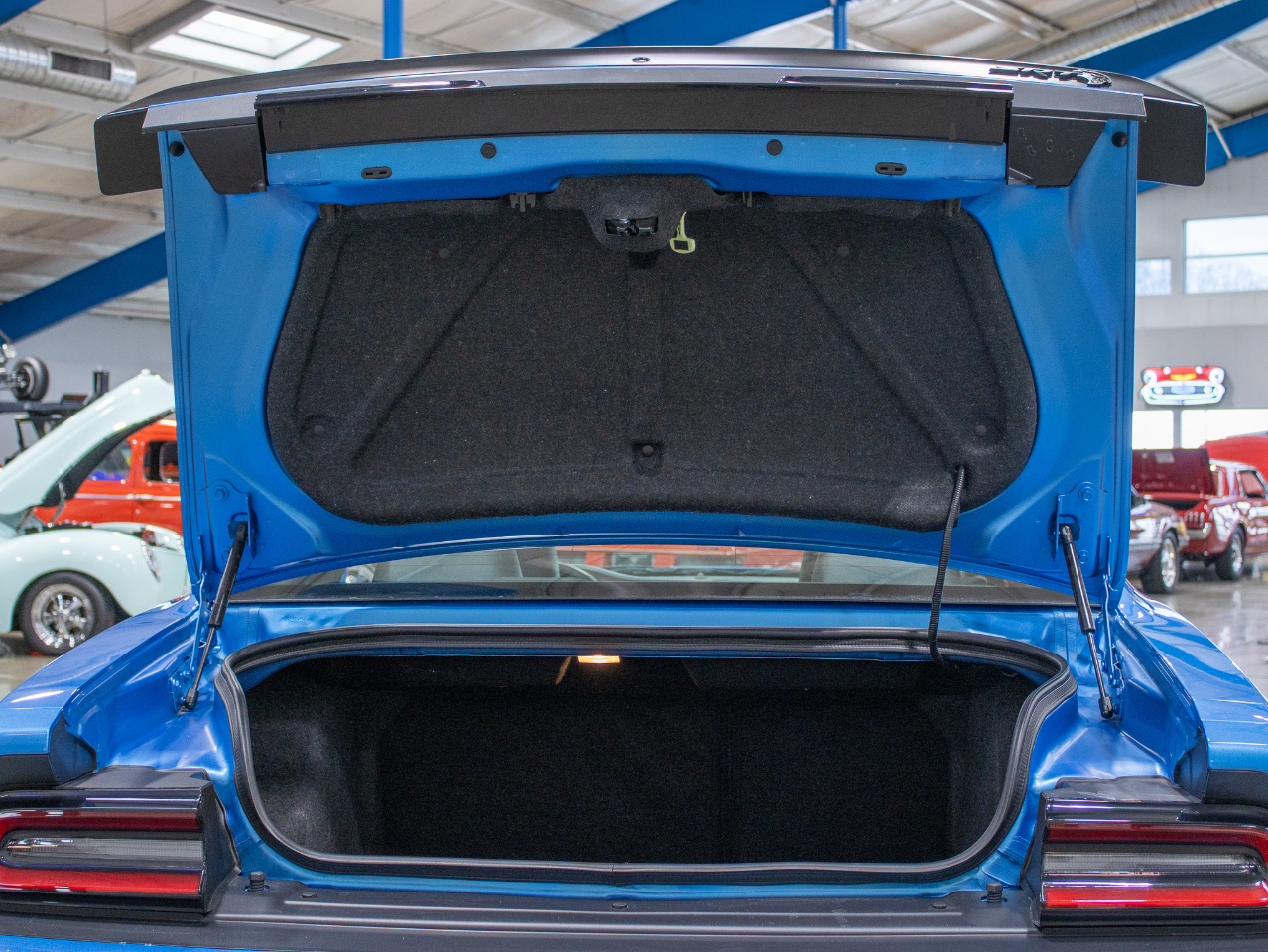 Dodge Challenger SRT Hellcat 2023