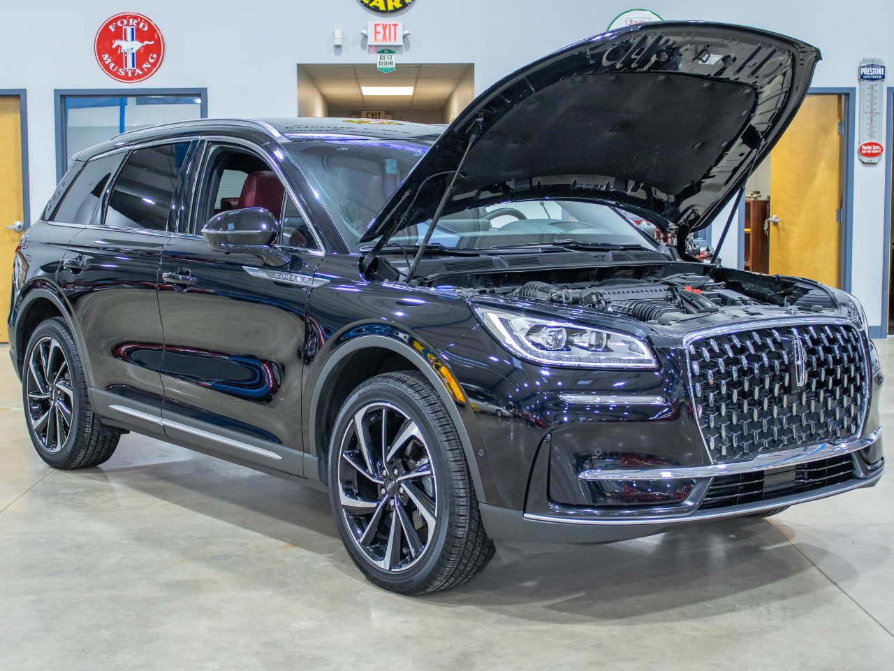 Lincoln Corsair Reserve AWD 2023