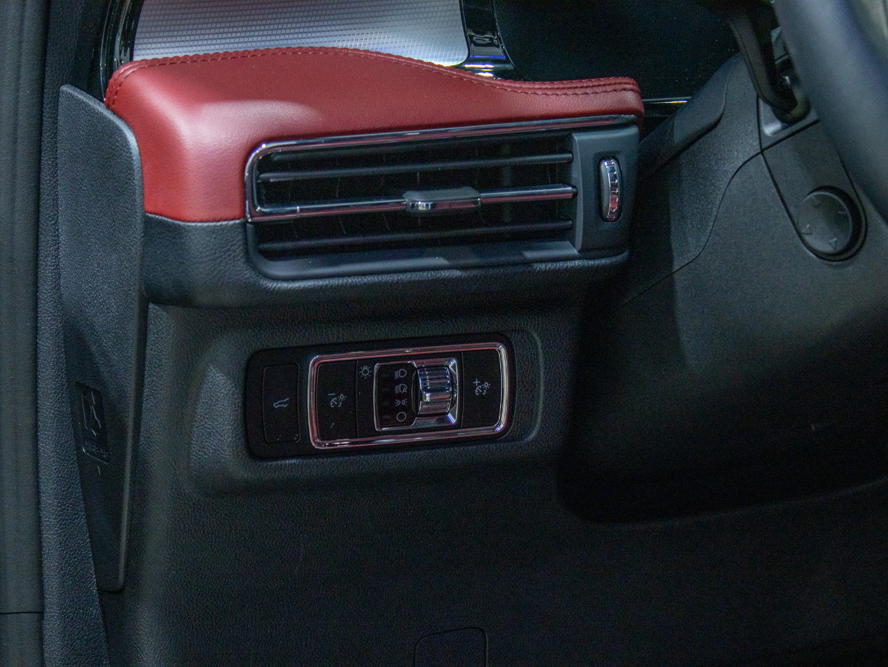 Lincoln Corsair Reserve AWD 2023