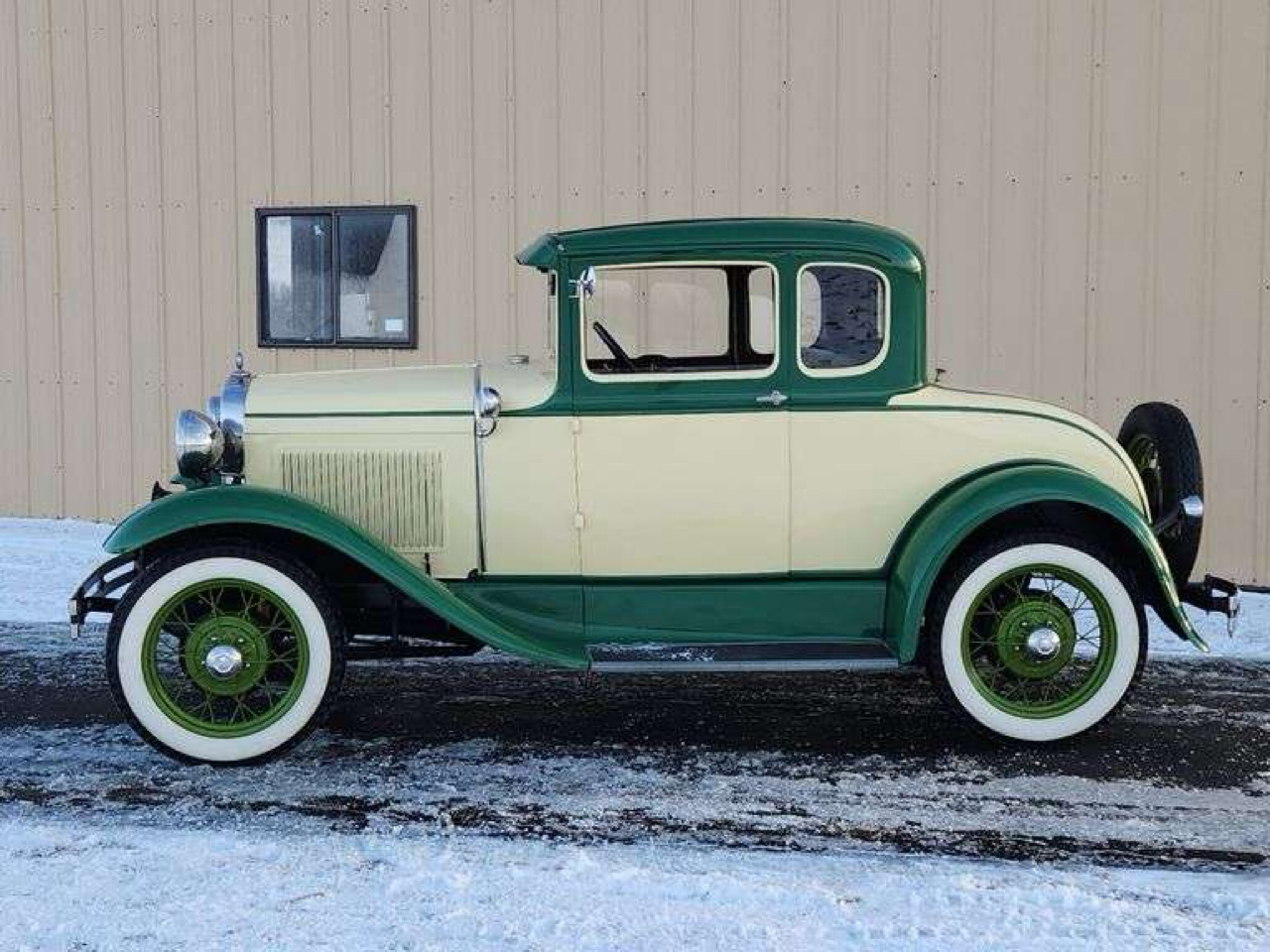 Ford Model A  1930