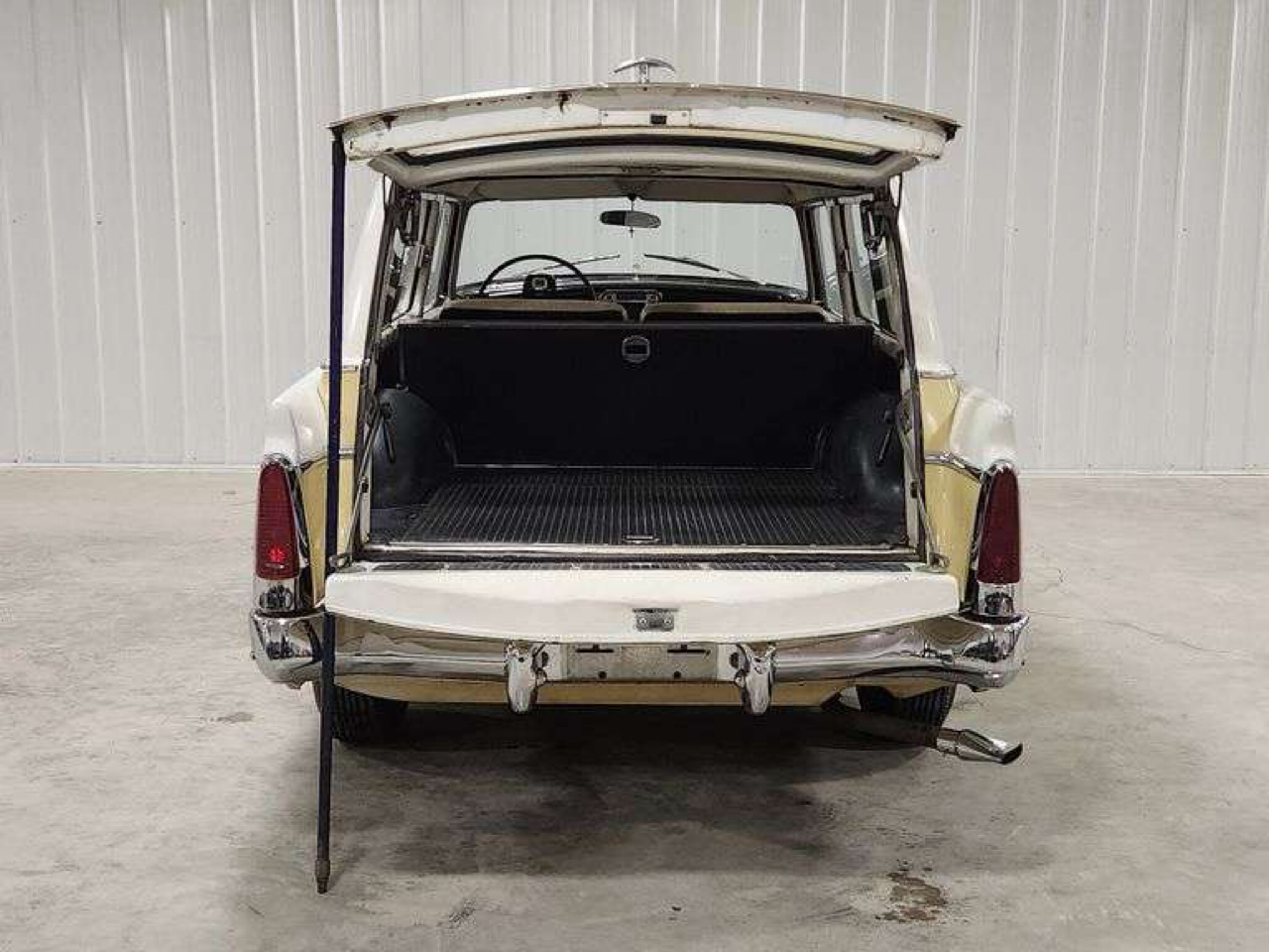 Studebaker Commander  1956