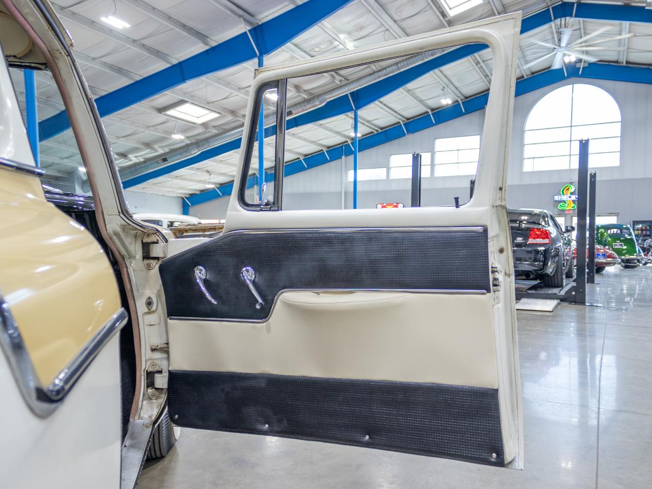 Studebaker Commander  1956