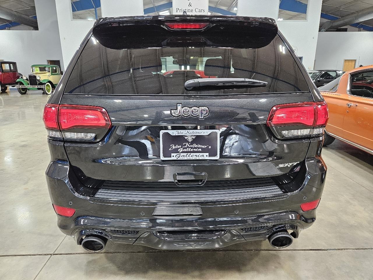 Jeep Grand Cherokee SRT 2016