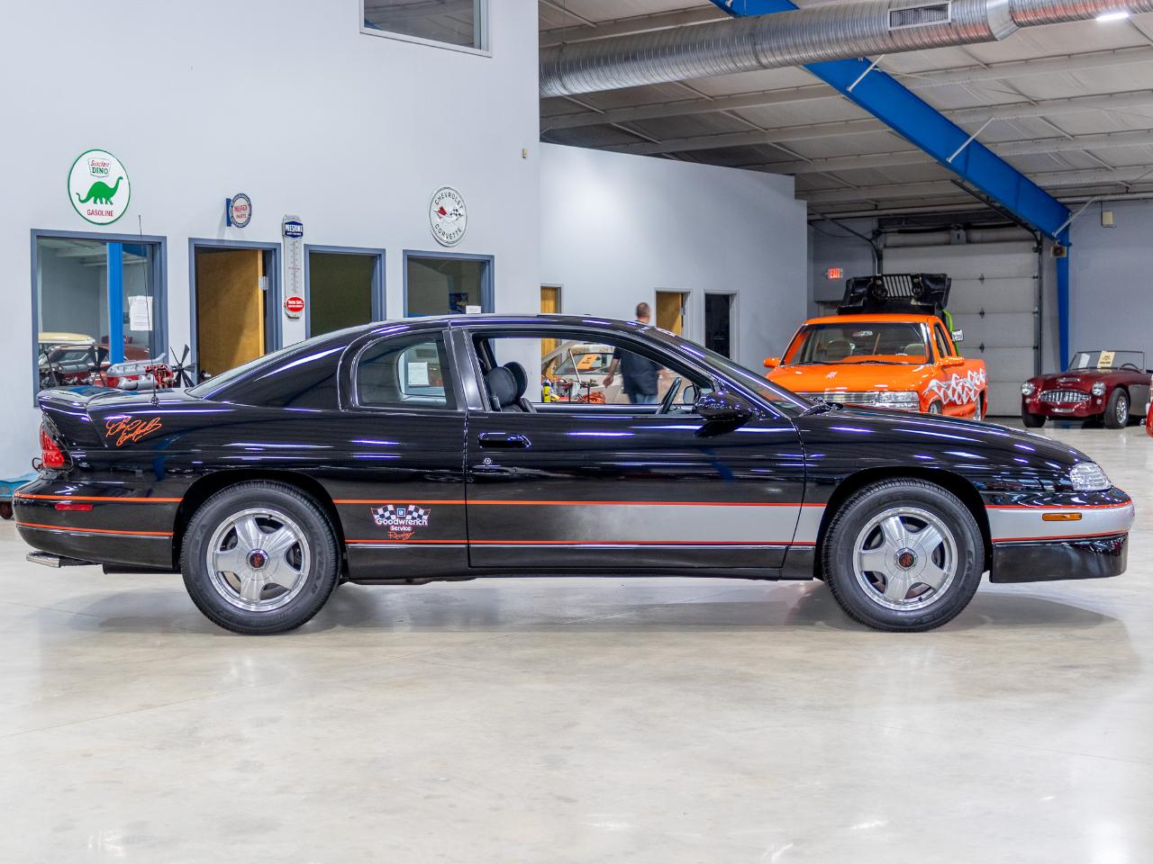 Chevrolet Monte Carlo  1998