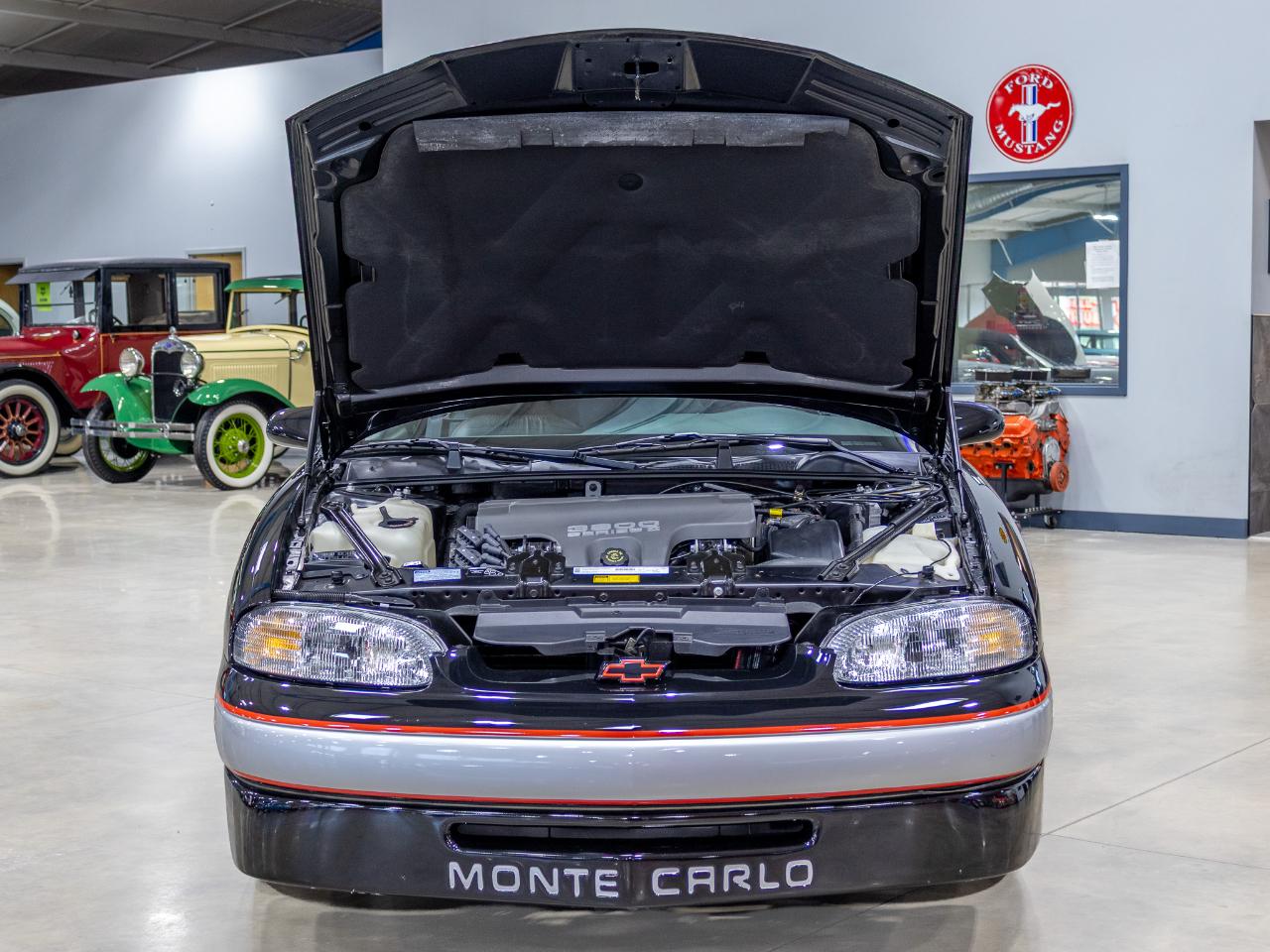Chevrolet Monte Carlo  1998
