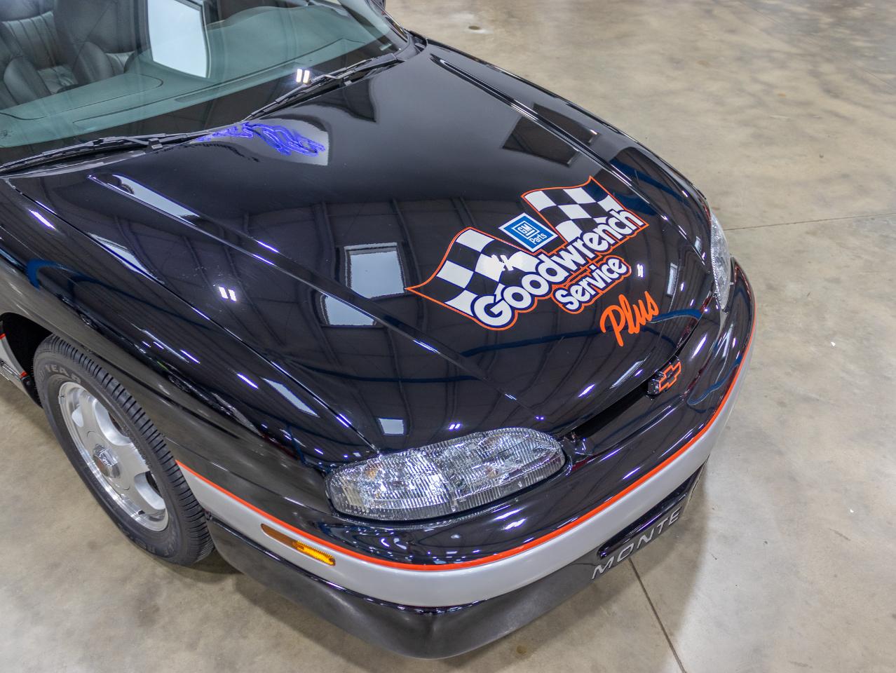 Chevrolet Monte Carlo  1998