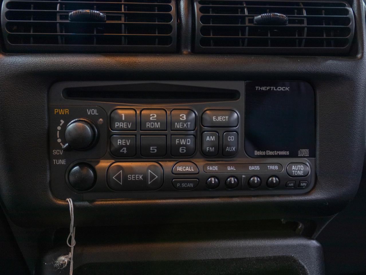 Chevrolet Monte Carlo  1998
