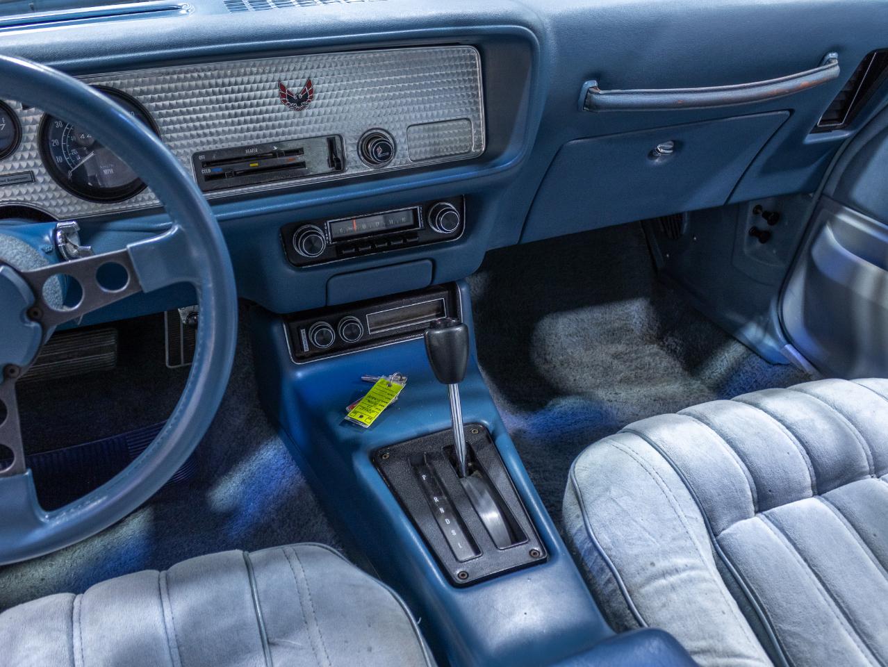 Pontiac Firebird  1977