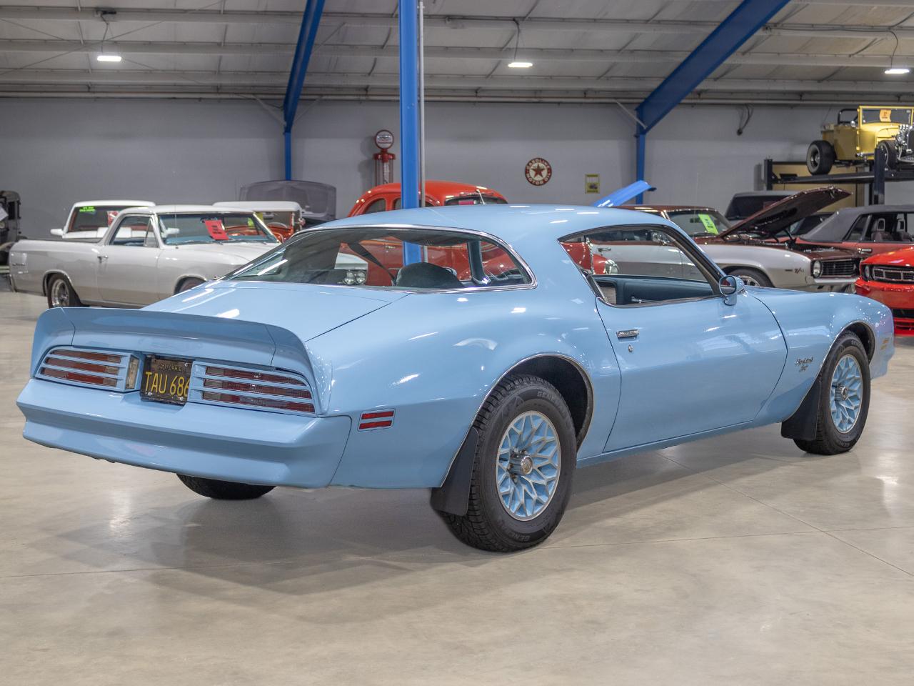 Pontiac Firebird  1977