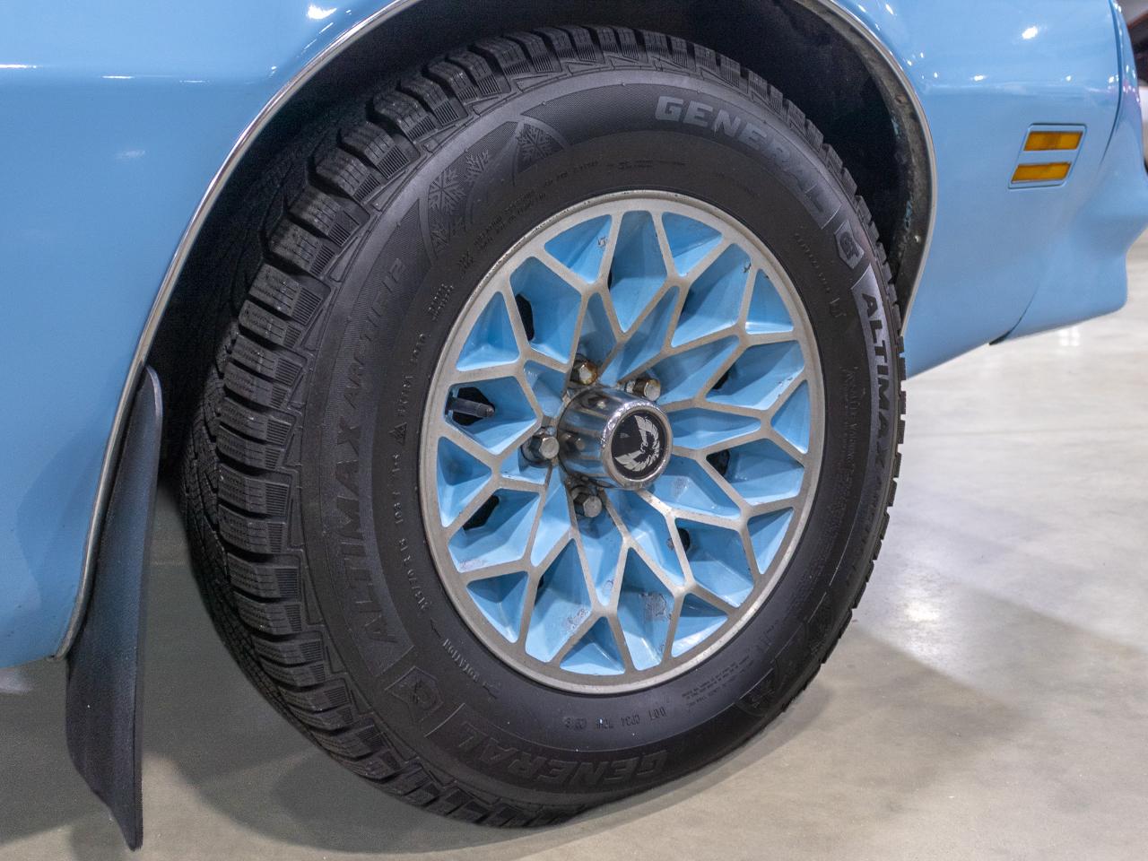 Pontiac Firebird  1977