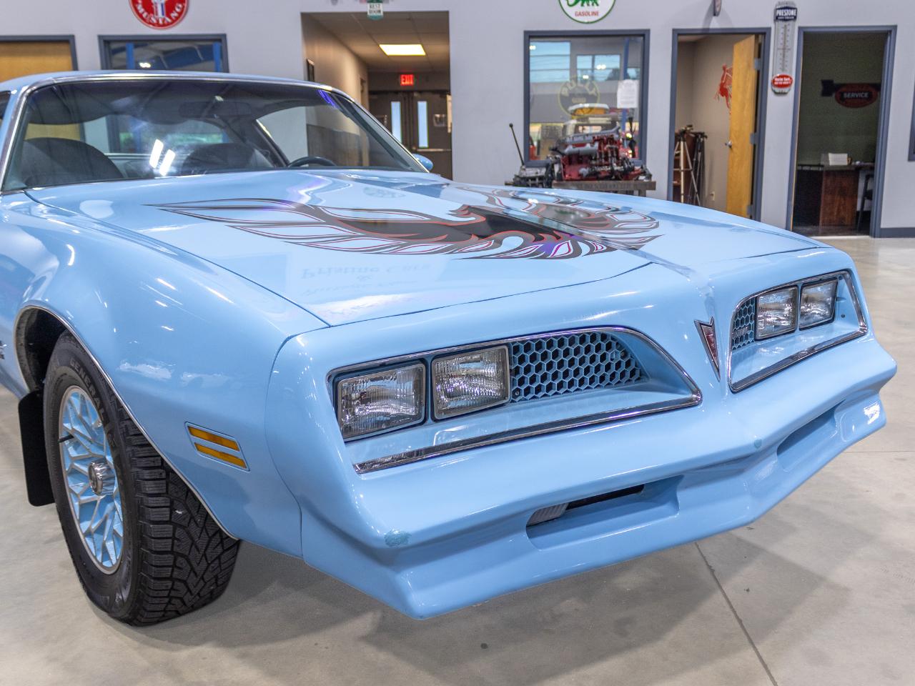 Pontiac Firebird  1977