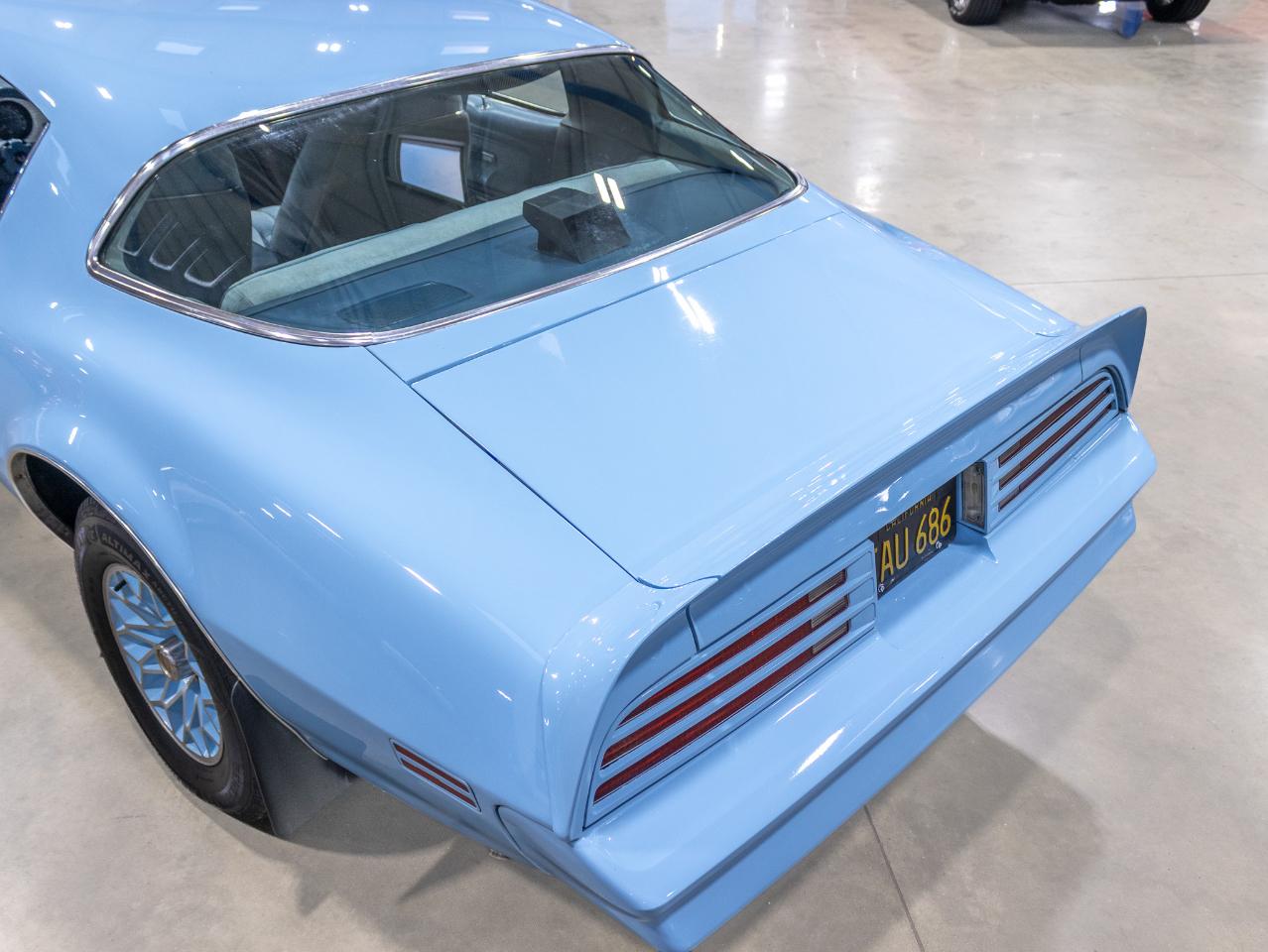 Pontiac Firebird  1977