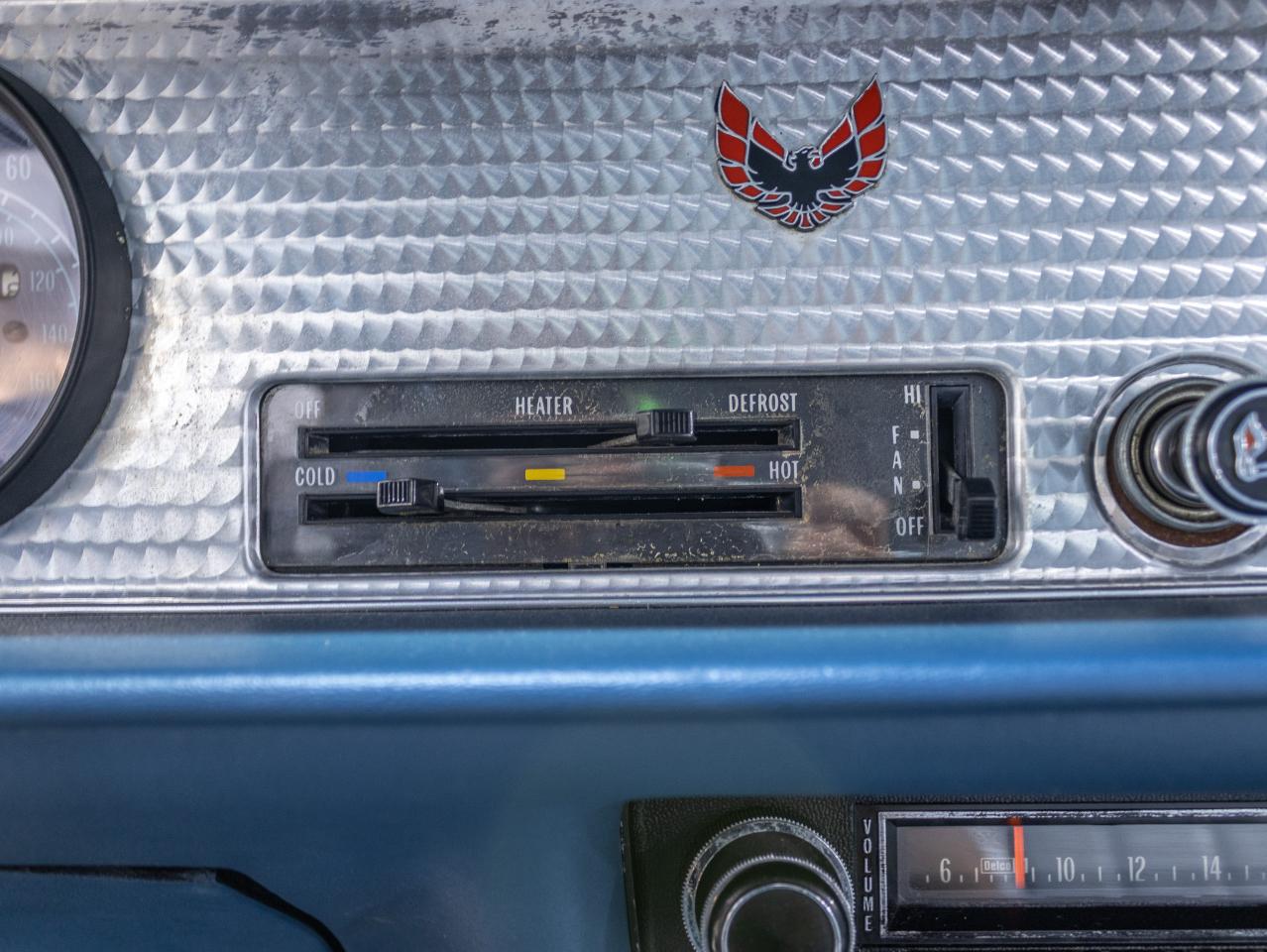 Pontiac Firebird  1977