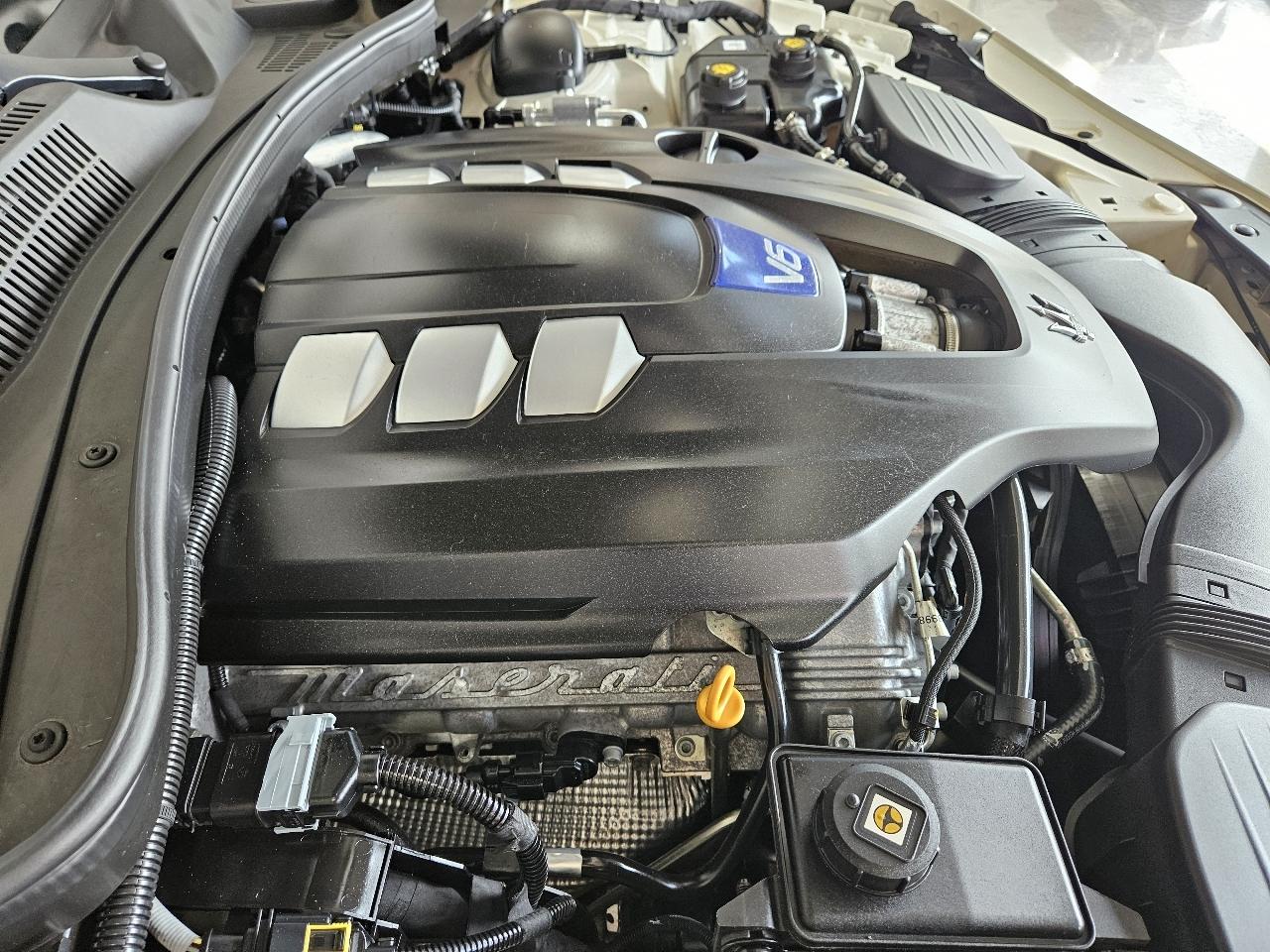 Maserati Ghibli 4dr Sdn S Q4 2015