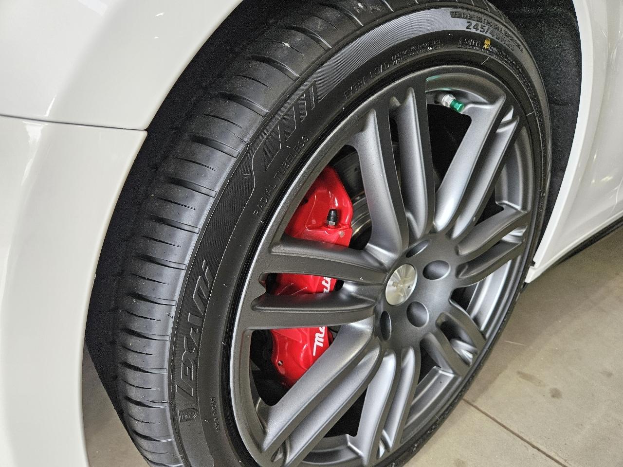 Maserati Ghibli 4dr Sdn S Q4 2015