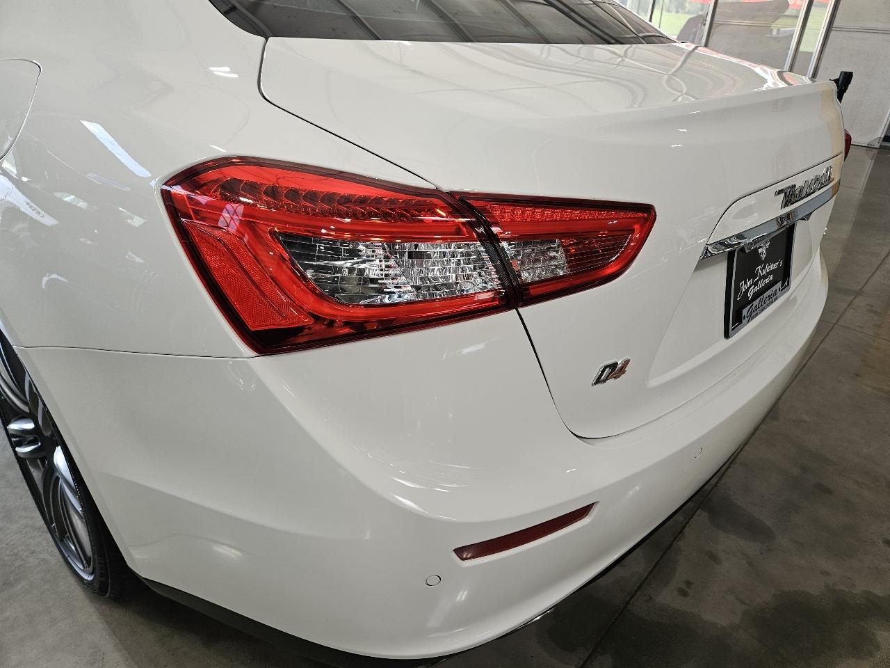 Maserati Ghibli 4dr Sdn S Q4 2015