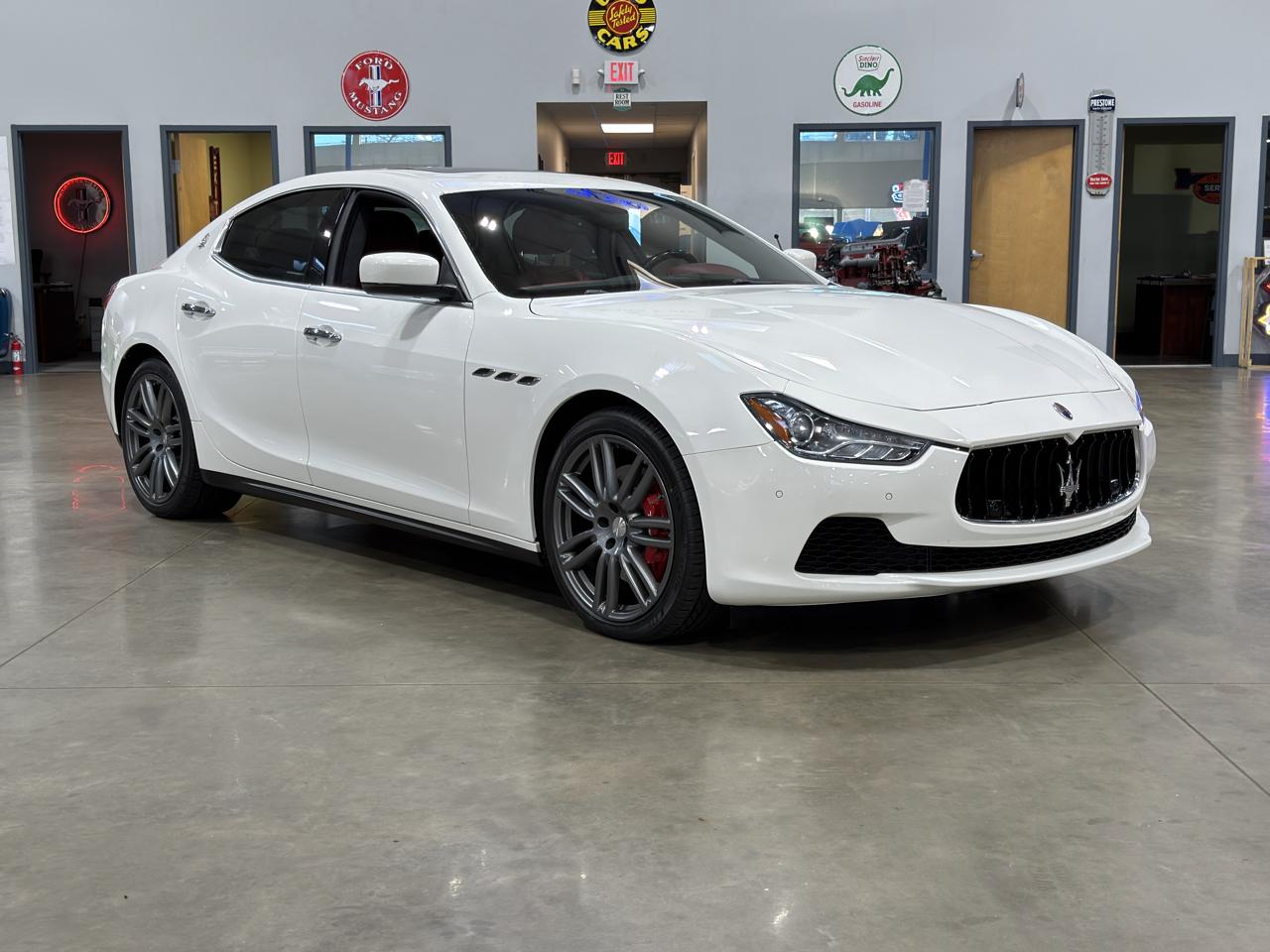 2015 Maserati Ghibli