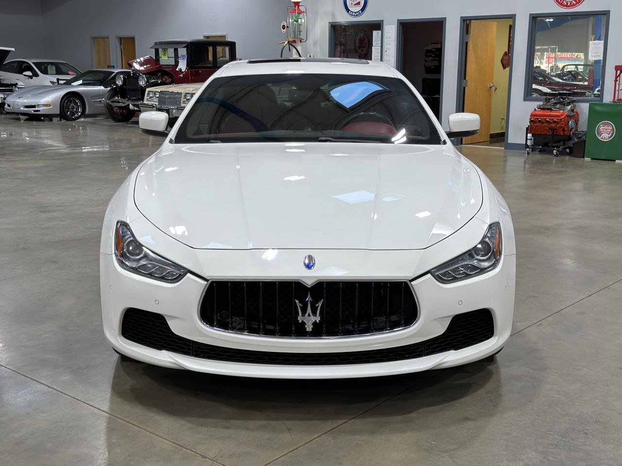 2015 Maserati Ghibli S - Photo 2