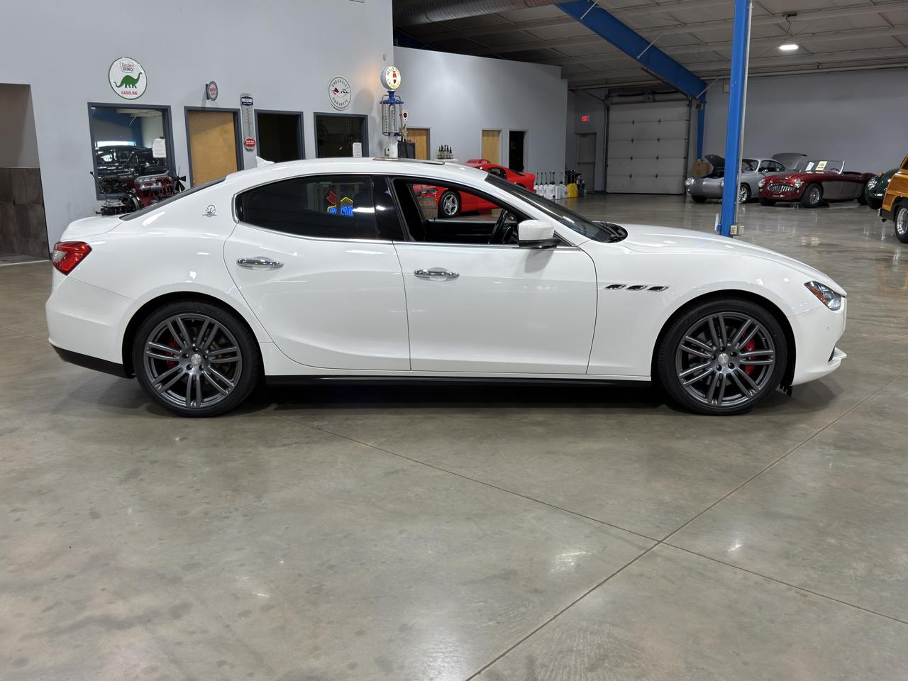 2015 Maserati Ghibli S - Photo 8