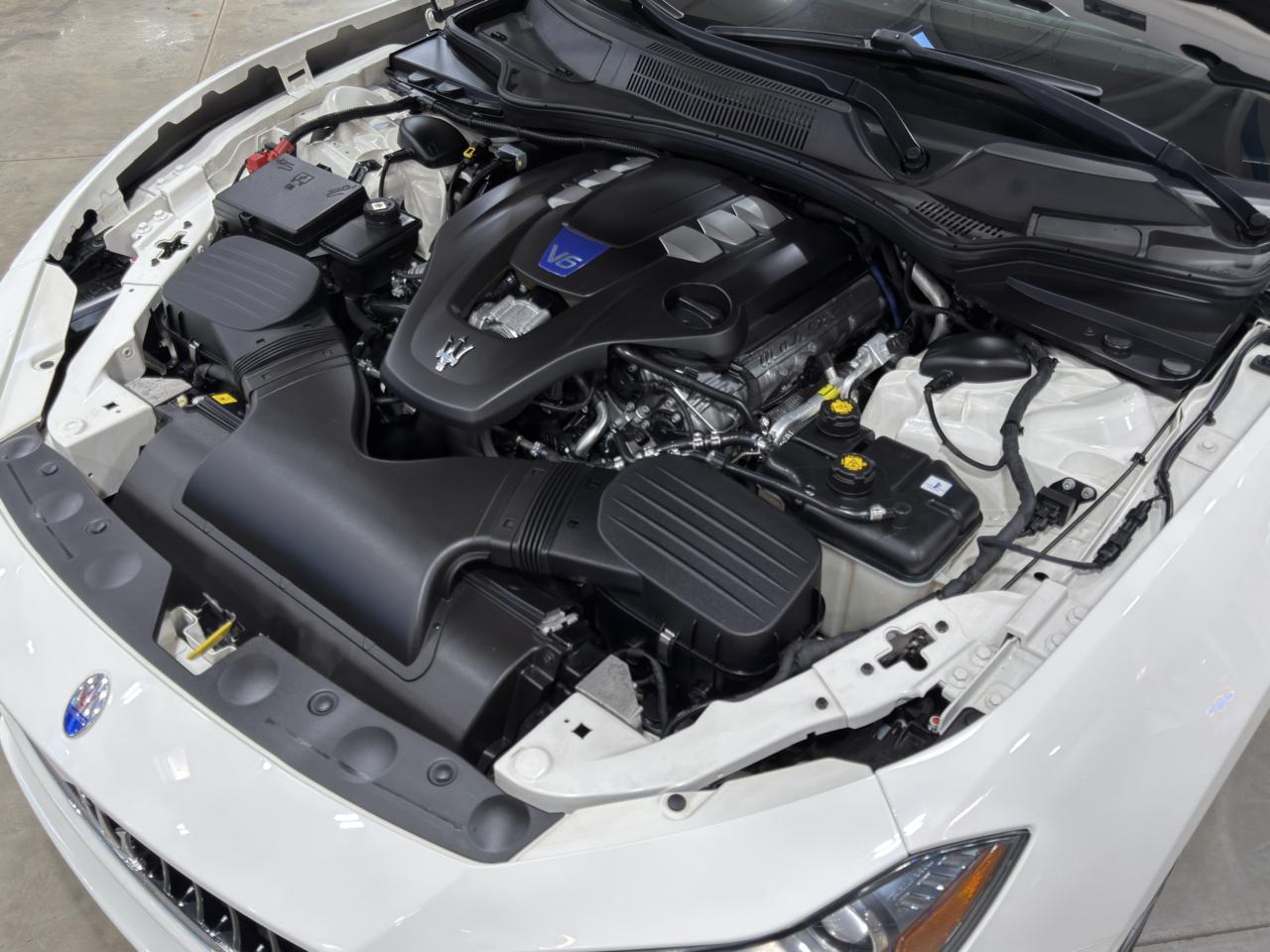 2015 Maserati Ghibli S - Photo 15