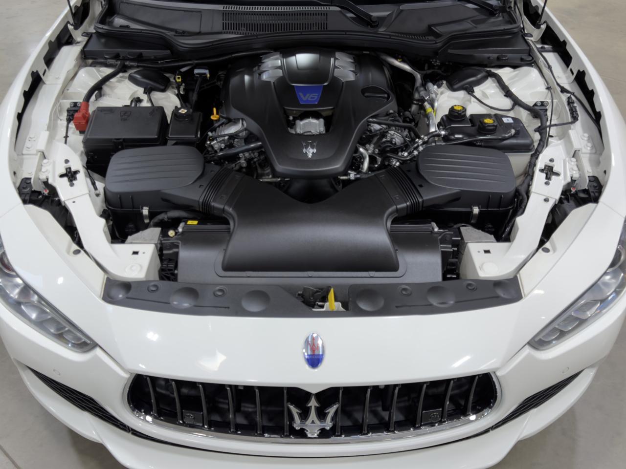 2015 Maserati Ghibli S - Photo 11