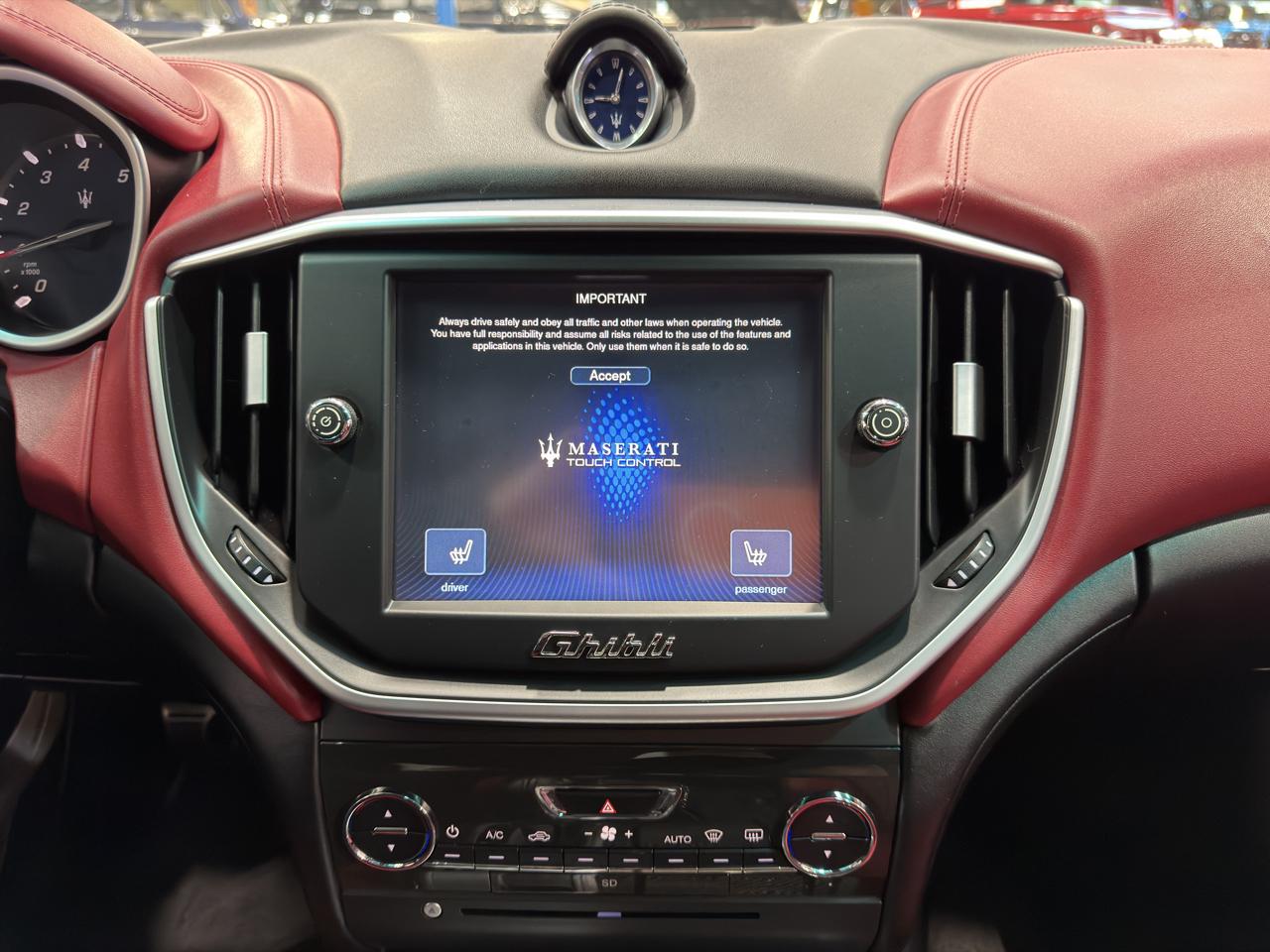 2015 Maserati Ghibli S - Photo 27