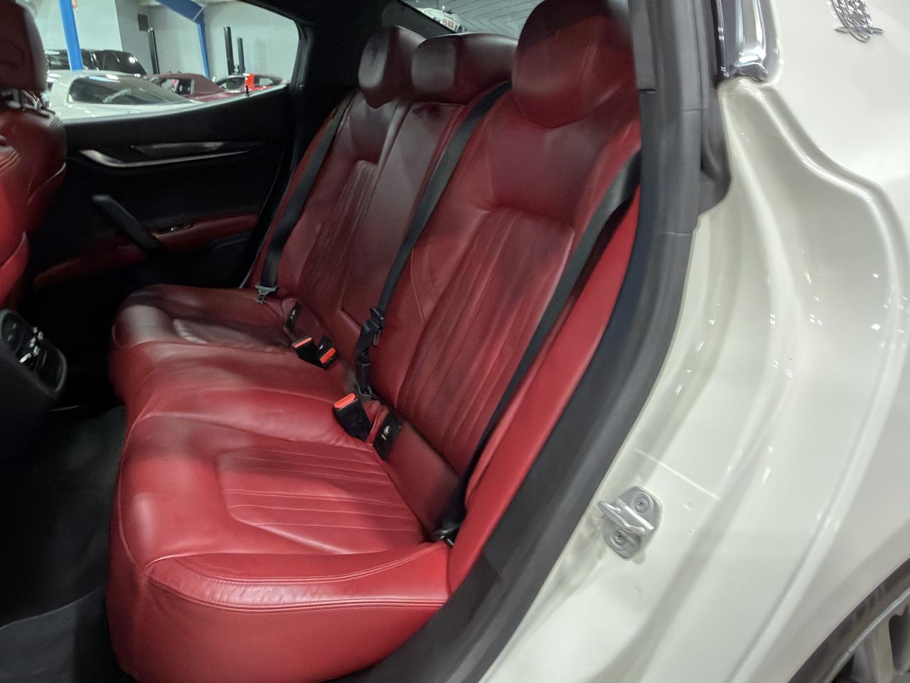 2015 Maserati Ghibli S - Photo 29