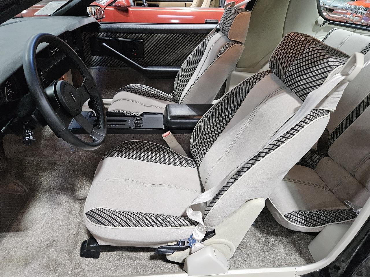 Chevrolet Camaro Z28 1984