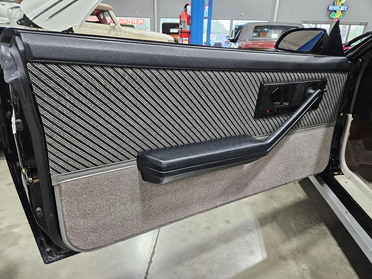 Chevrolet Camaro Z28 1984