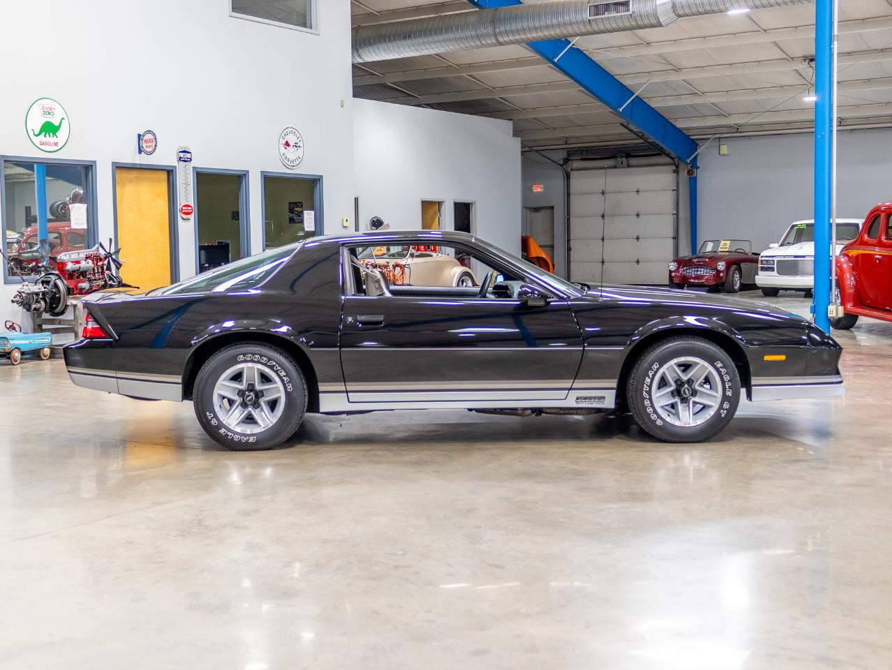Chevrolet Camaro Z28 1984