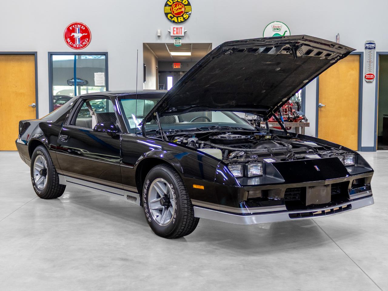 Chevrolet Camaro Z28 1984