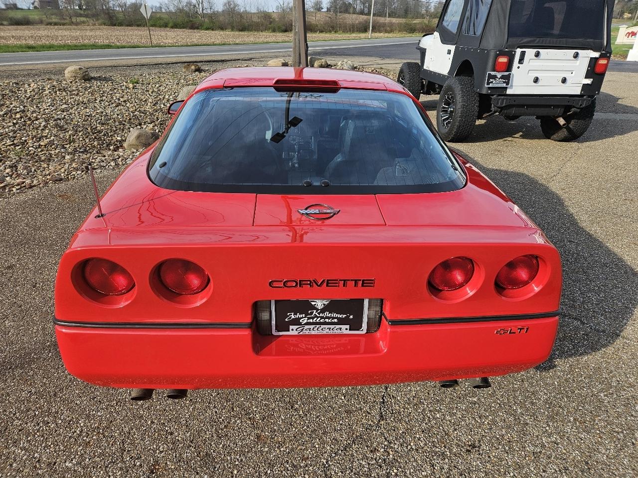 Chevrolet Corvette  1989