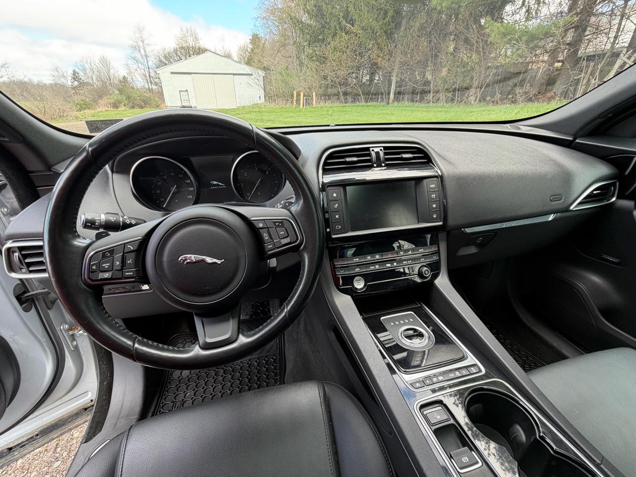 Jaguar F-Pace 20d Premium AWD 2017