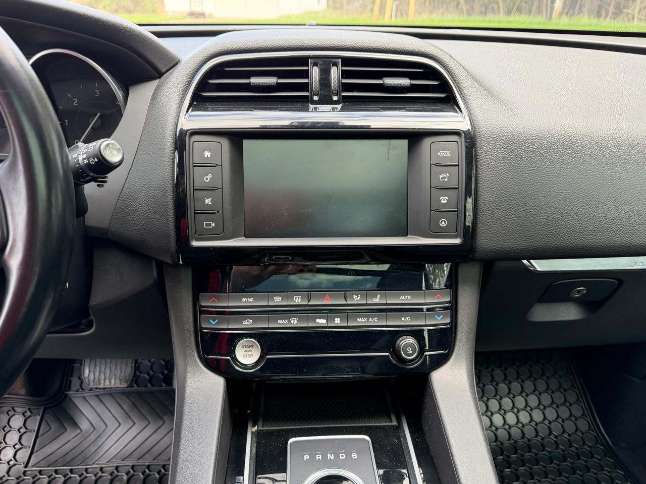 Jaguar F-Pace 20d Premium AWD 2017